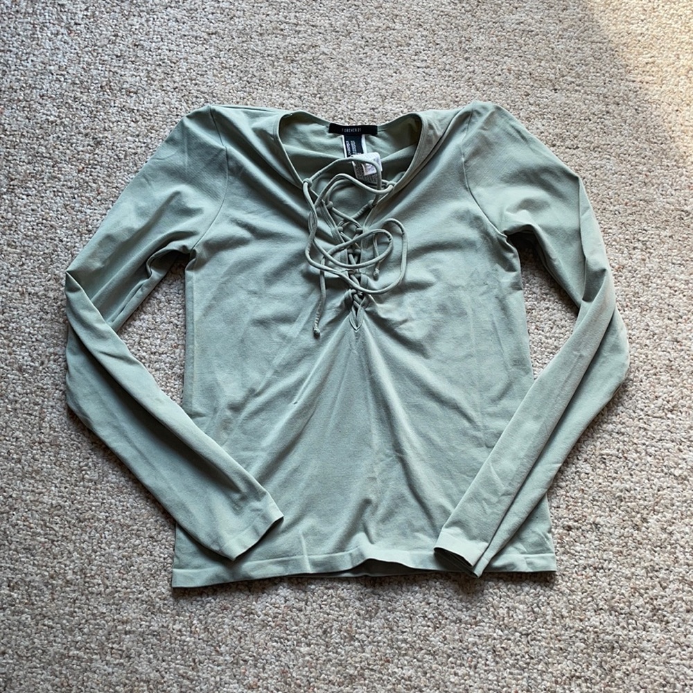 Forever 21 long sleeve top